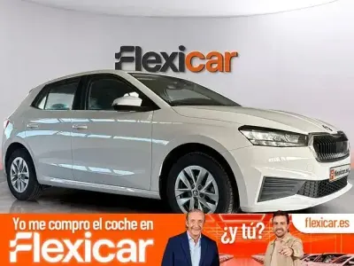 Usado Skoda Fabia Ambition 95 CV (69 kW) 2023 Blanco Utilitario