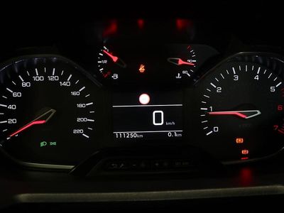 Blanco Usado 2021 Peugeot Rifter Active Monovolumen | 16.900 € (Precio justo)