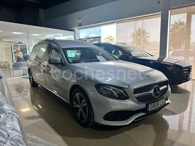 Usado Mercedes E220 194 CV (142 kW) 2019 Gris / plata Familiar