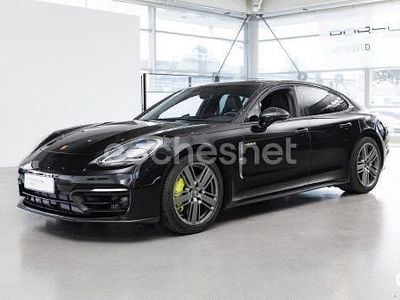 Usado Porsche Panamera Platinum Edition 462 CV (339 kW) 2023 Gris / plata Utilitario