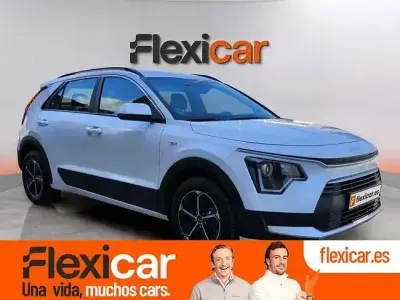 Usado Kia Niro 141 CV (103 kW) 2023 Blanco SUV