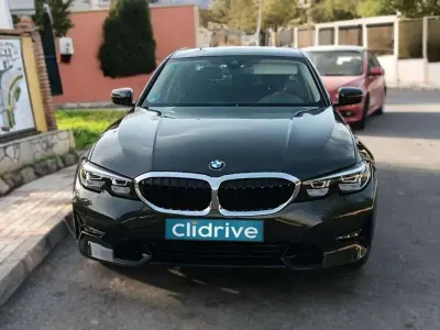 Usado BMW 320 190 CV (139 kW) 2019 Gris Berlina