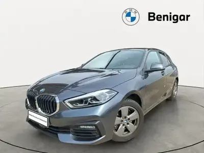 Usado BMW 116 Comfort Edition 116 CV (85 kW) 2021 Gris Utilitario