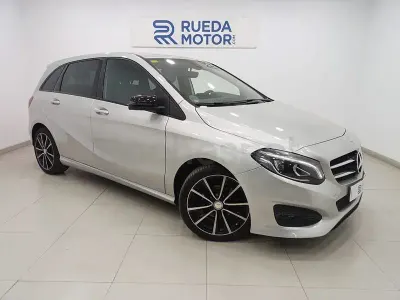 Usado Mercedes B180 109 CV (80 kW) 2015 Gris / plata Utilitario
