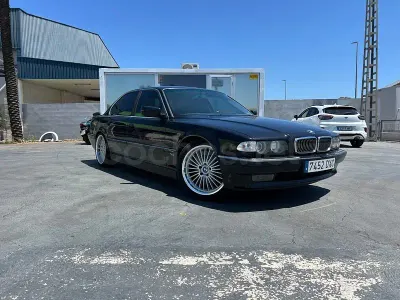 Usado BMW 735 Comfort Edition 235 CV (172 kW) 1998 Azul Berlina