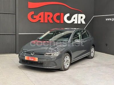 Usado VW Golf VIII Life 115 HP (84 kW) 2022 Cinzento