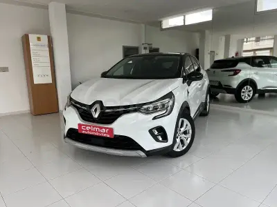 Usado Renault Captur Zen 90 CV (66 kW) 2022 Blanco SUV