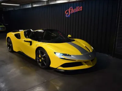 Käytetty Ferrari SF90 999 HP (734 kW) 2022 Avoauto