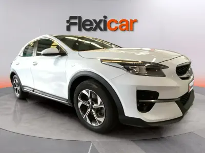 Usado Kia XCeed 120 CV (88 kW) 2022 Blanco SUV
