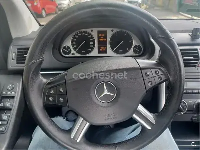 Usado Mercedes B180