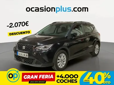 Usado Seat Arona Style 110 CV (80 kW) 2023 Negro SUV