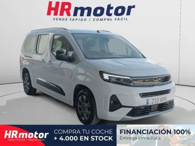 Usado Opel Combo Innovation 131 CV (96 kW) 2024 Blanco Monovolumen