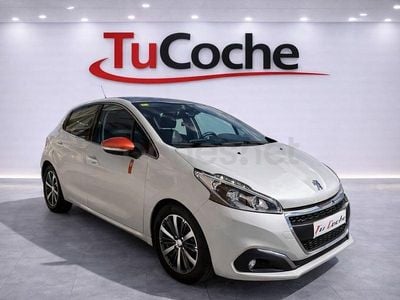 Usado Peugeot 208 Roland Garros 100 CV (73 kW) 2016 Blanco Utilitario
