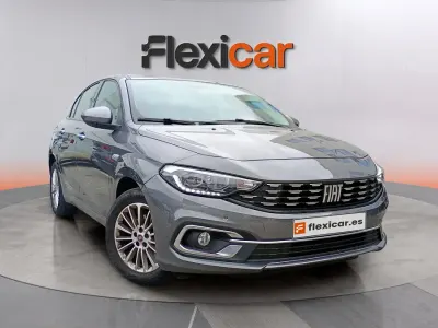 Usado Fiat Tipo 101 CV (74 kW) 2021 Gris Berlina