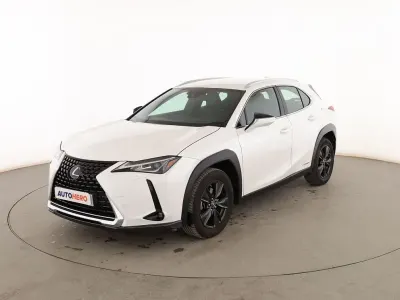Usado Lexus UX 250h Business Edition 184 CV (135 kW) 2020 Blanco SUV