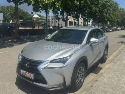 Usado Lexus NX300h 197 CV (144 kW) 2016 Gris / plata SUV