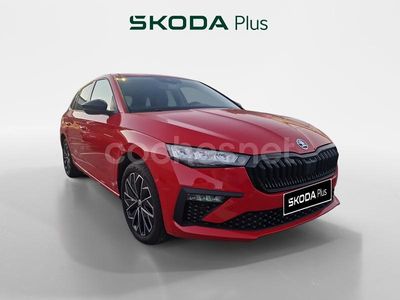 Rojo Usado 2025 Skoda Scala Selection Utilitario | 21.900 € (Precio justo)
