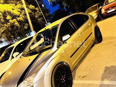 Gris / plata Usado 2007 Ford Focus Business Edition Berlina | 4400 € (Un poco caro)