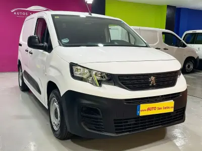 Usado Peugeot Partner 100 CV (73 kW) 2020 Blanco Monovolumen