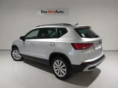 Usado Seat Ateca Style 150 CV (110 kW) 2025 Gris plata SUV