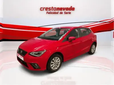 Usado Seat Ibiza Style 110 CV (80 kW) 2022 Rojo Utilitario