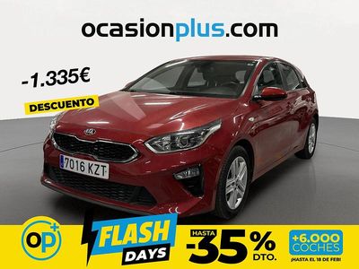 Usado Kia Ceed 120 CV (88 kW) 2019 Rojo Utilitario