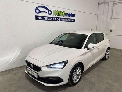 Usado Seat Leon Style 116 CV (85 kW) 2021 Blanco Utilitario