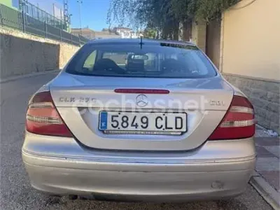 Usado Mercedes CLK270 Elegance 170 CV (125 kW) 2003 Gris / plata Coupe