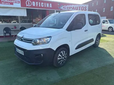 Usado Citroën Berlingo Live 102 CV (75 kW) 2019 Blanco Monovolumen