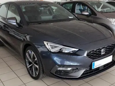 Nuevo Seat Leon FR 150 CV (110 kW) 2026 Gris magnetic Berlina