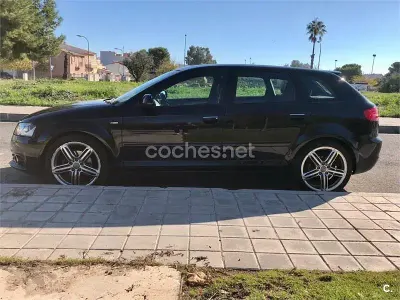 Usado Audi A3 Sportback Ambition 140 CV (102 kW) 2011 Negro Utilitario