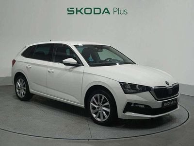 Usado Skoda Scala Ambition 150 CV (110 kW) 2022 Blanco Utilitario