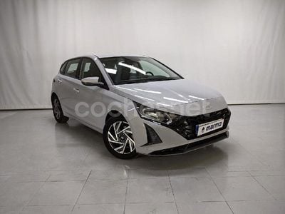 Gris / plata Usado 2025 Hyundai i20 Berlina | 18.990 € (Precio justo)
