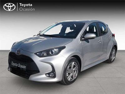 Käytetty Toyota Yaris Hybrid Active 116 HP (85 kW) 2025 Tila-auto