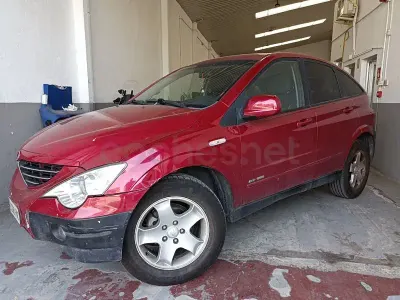 Usado SsangYong Actyon 141 CV (103 kW) 2007 Granate SUV