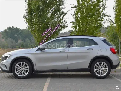 Usado Mercedes GLA200 Style 136 CV (100 kW) 2016 Gris / plata SUV