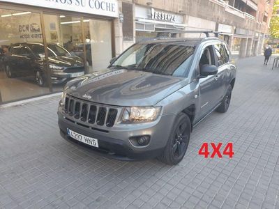 Käytetty Jeep Compass Limited 163 HP (119 kW) 2012 Harmaa Katumaasturi