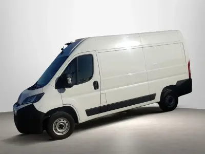 Usado Citroën Jumper 140 CV (102 kW) 2024 Blanco Monovolumen