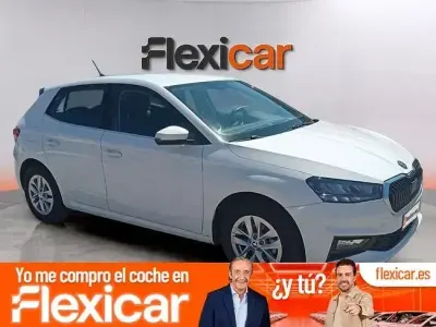 Usado Skoda Fabia Ambition 95 CV (69 kW) 2023 Blanco Utilitario
