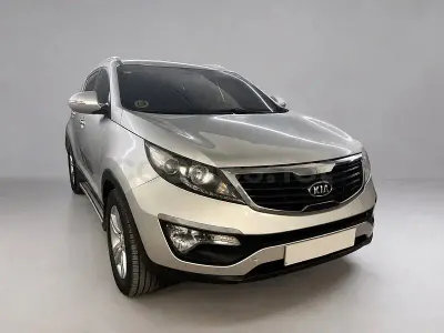 Usado Kia Sportage 115 CV (84 kW) 2011 Gris / plata SUV