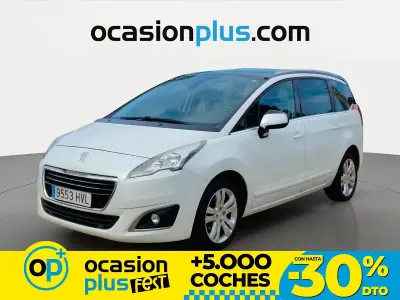 Usado Peugeot 5008 Allure 115 HP (84 kW) 2014 Branco Monovolume