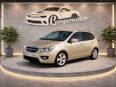 Usado Kia Carens Active 140 CV (102 kW) 2008 Amarillo Monovolumen