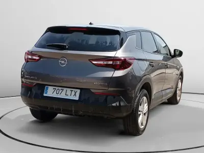 Usado Opel Grandland X Edition 130 HP (95 kW) 2021 Cinzento SUV