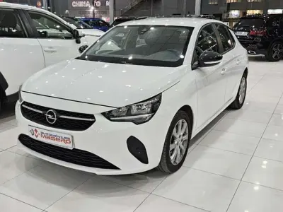 Usado Opel Corsa Edition 102 CV (75 kW) 2021 Blanco Utilitario