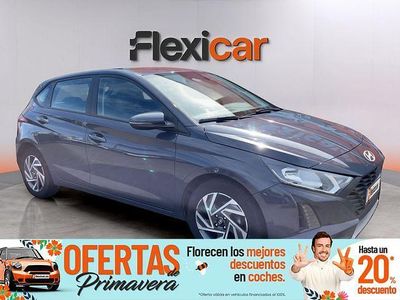 Usado Hyundai i20 84 CV (61 kW) 2024 Gris Utilitario