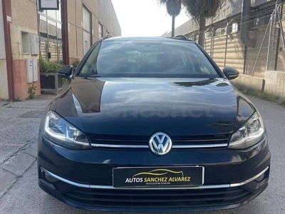 Usado VW Golf VII Advance 115 CV (84 kW) 2019 Azul Familiar