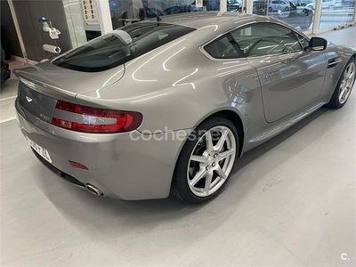 Gris / plata Usado 2007 Aston Martin V8 Vantage Coupe | 50.000 €