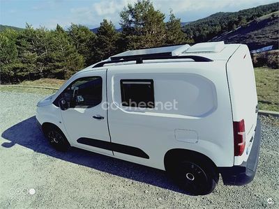 Usado Peugeot Rifter Active 130 CV (95 kW) 2021 Blanco Monovolumen