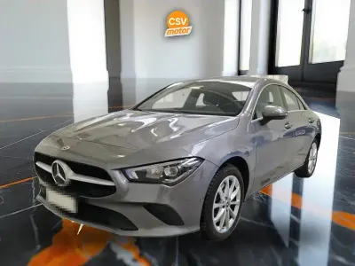 Usado Mercedes CLA250e Shooting Brake 218 CV (160 kW) 2022 Gris / plata Familiar