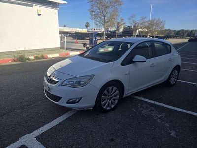 Usado Opel Astra Enjoy 116 CV (85 kW) 2010 Blanco Utilitario